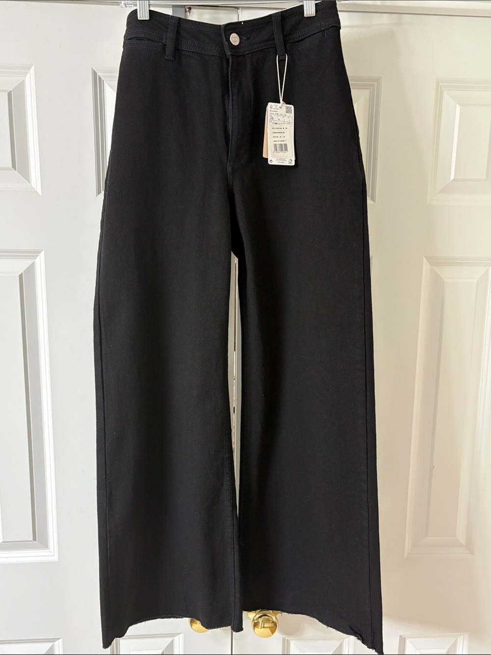 NWT! Mango MNG Catherine Culotte Jeans. Black Color. Size 36/4. NEW!